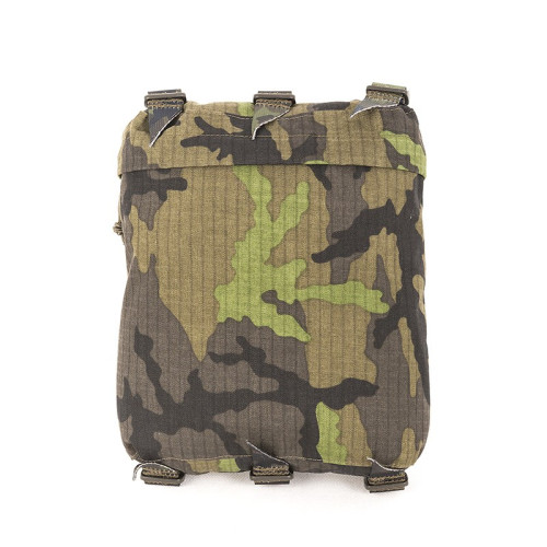 Rear upper pouch