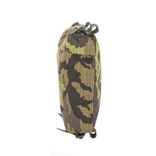 Rear upper pouch